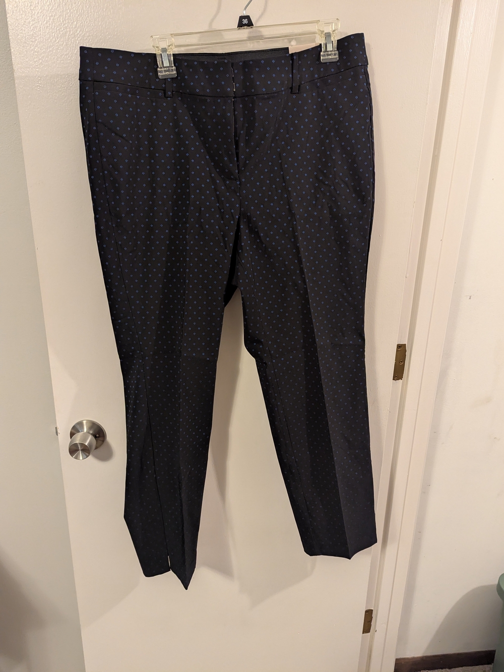 Women's 4-Season Slim Ankle Pant